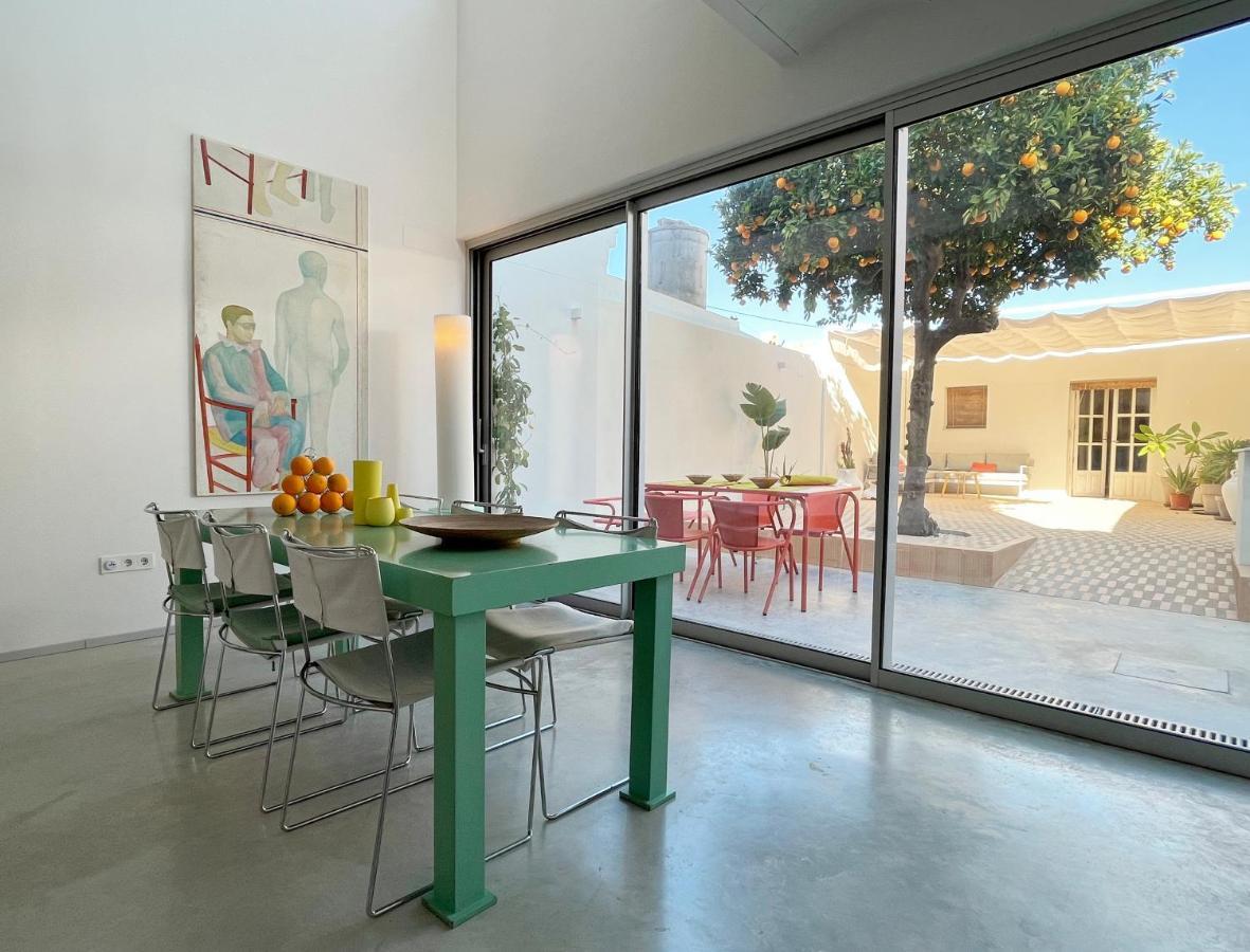 Design & Art, Patio With Orange Tree, Near Seville Carrion de Los Cespedes Eksteriør bilde