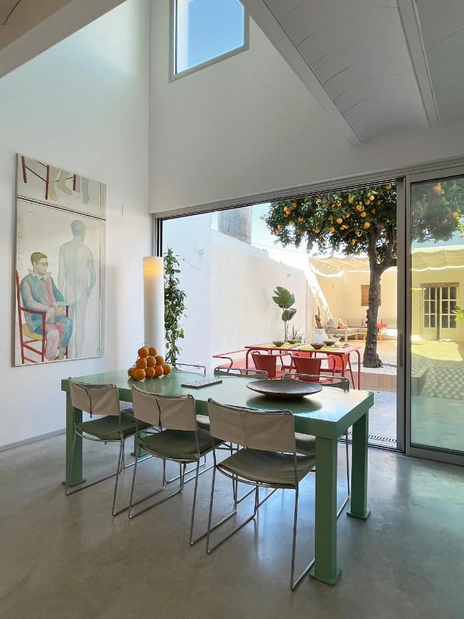 Design & Art, Patio With Orange Tree, Near Seville Carrion de Los Cespedes Eksteriør bilde