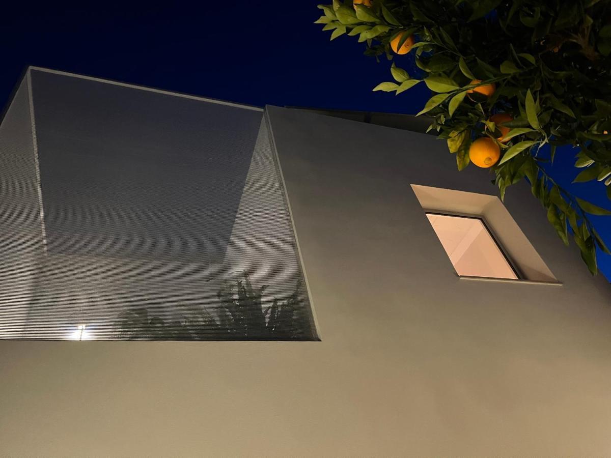 Design & Art, Patio With Orange Tree, Near Seville Carrion de Los Cespedes Eksteriør bilde